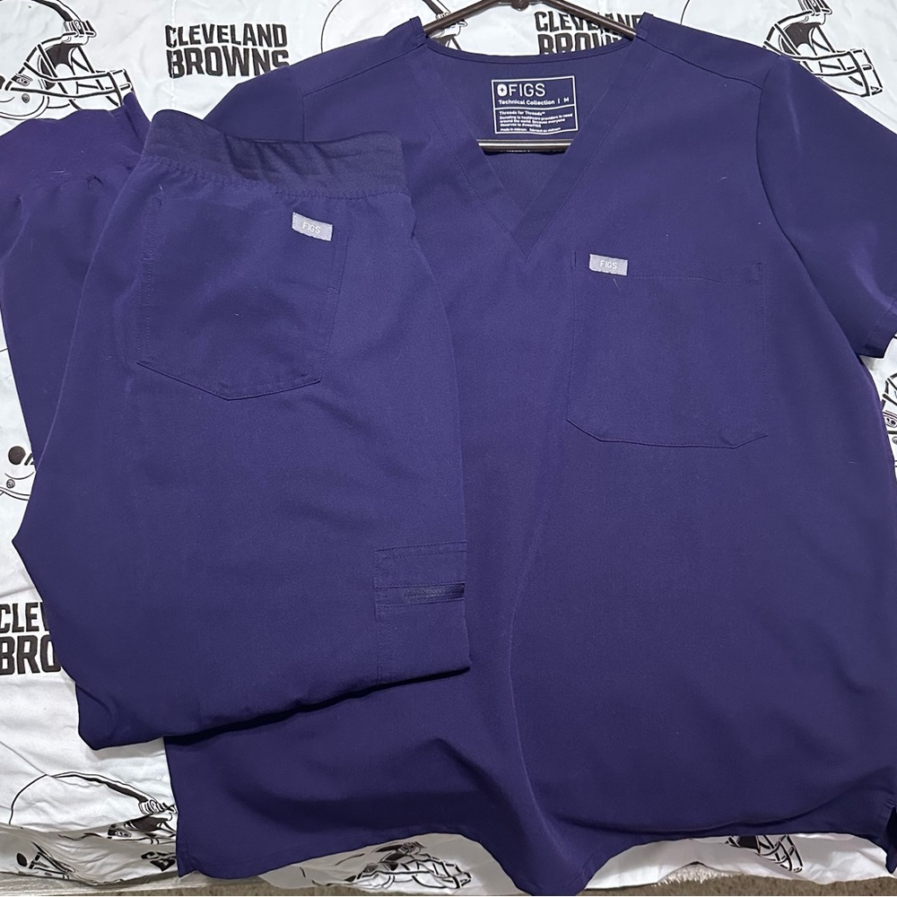 Figs Purple Scrub Set